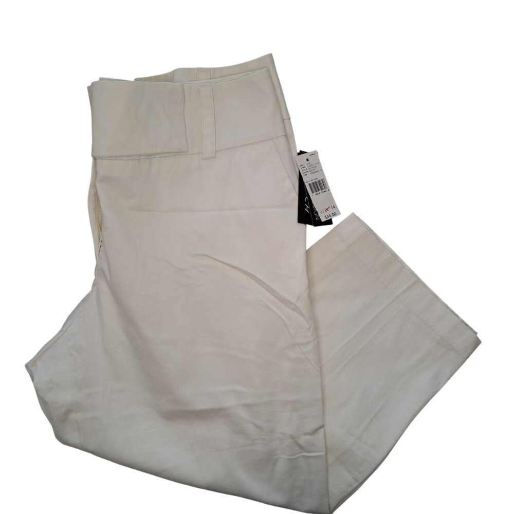 NEW B. Design White Dressy Capris Size 14